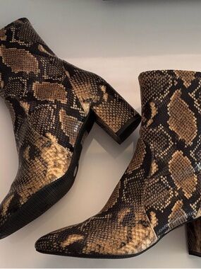 Stuart Weitzman Tan and Black Leather Snake-Print Block Heel Ankle Boots